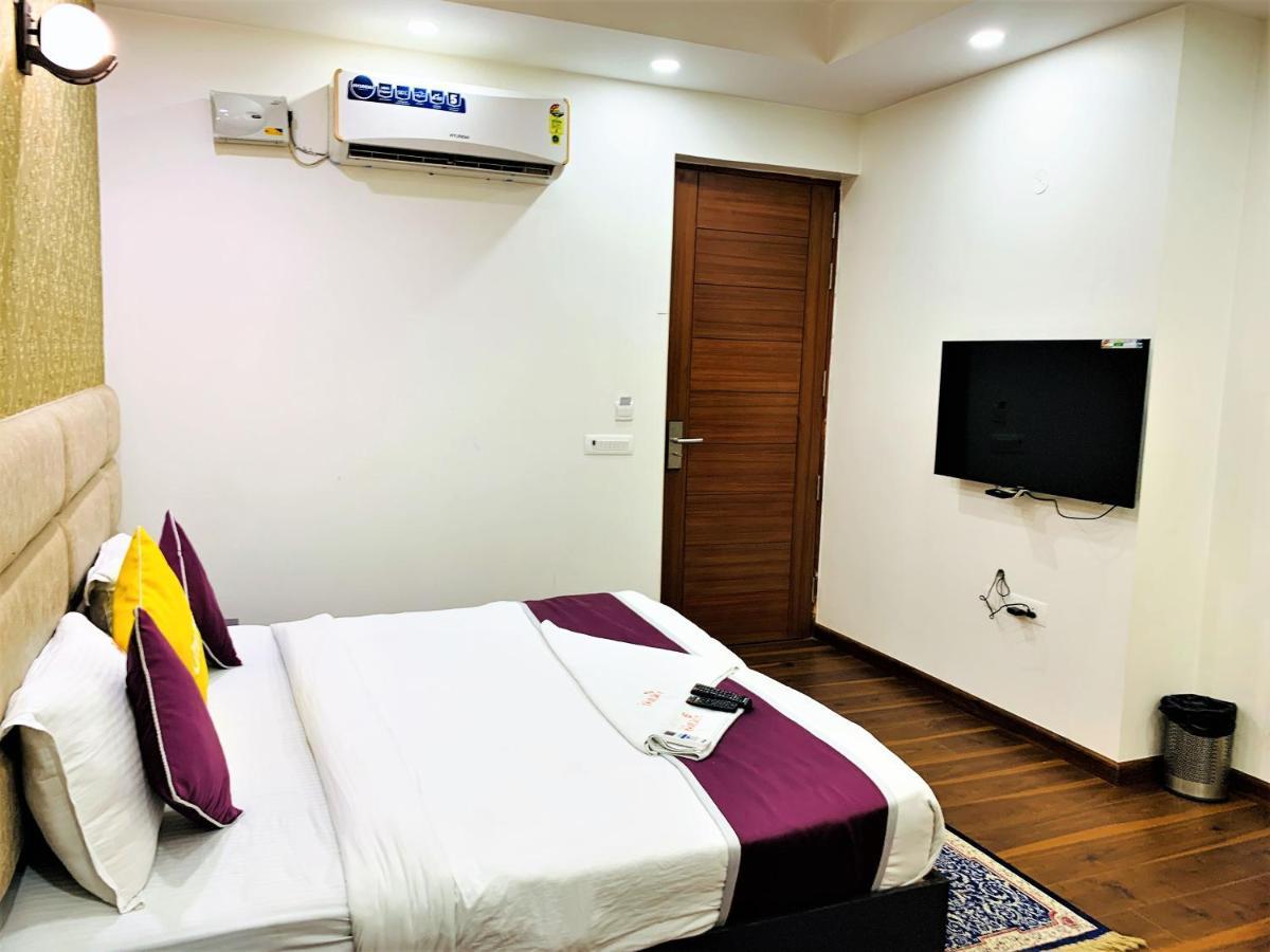 Lime Tree Hotel Pulkit Gurgaon-Artemis Hospital, Nearest Metro Huda City Centre Esterno foto